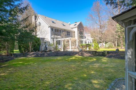 13 Streamwood Lane Falmouth ME 04105