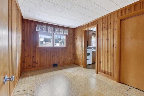 42 Lowell Street Westbrook ME 04092