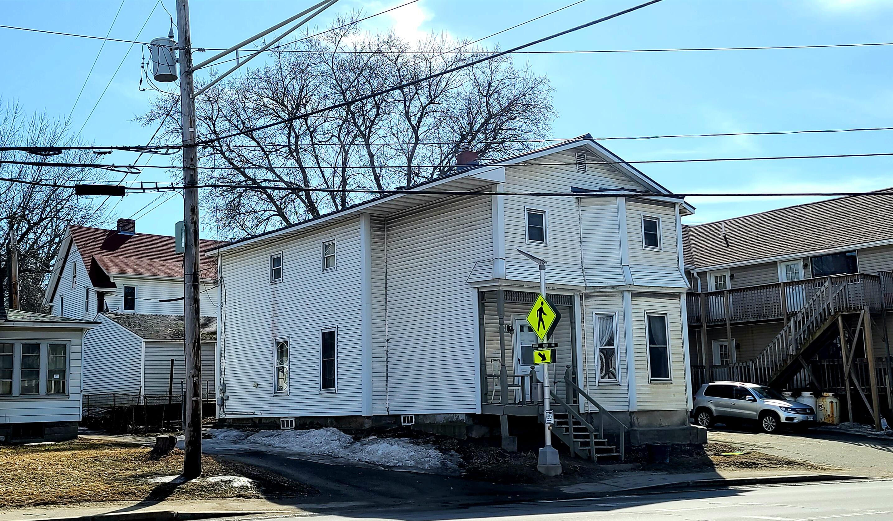 27 Bangor Street Augusta ME 04330