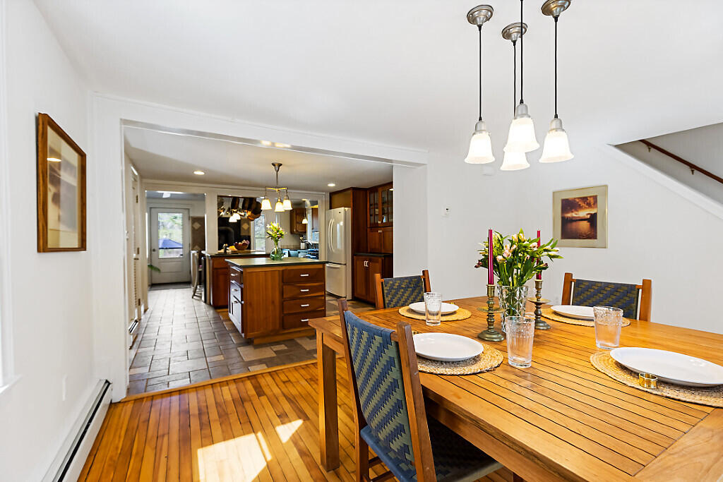 183 Mountain Road Falmouth ME 04105
