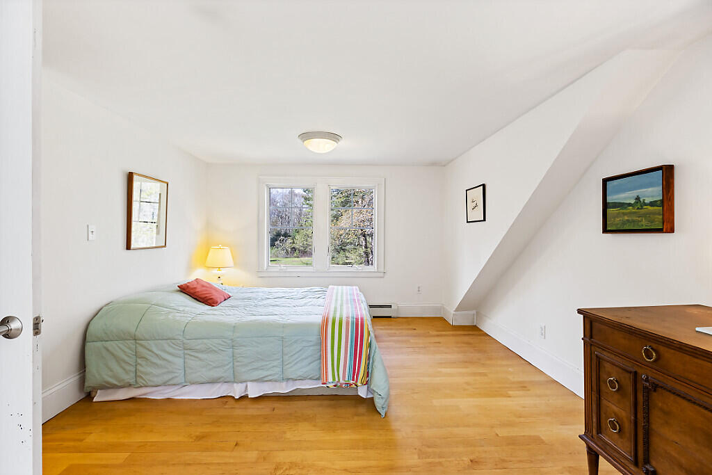 183 Mountain Road Falmouth ME 04105