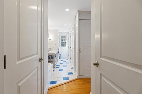 183 Mountain Road Falmouth ME 04105