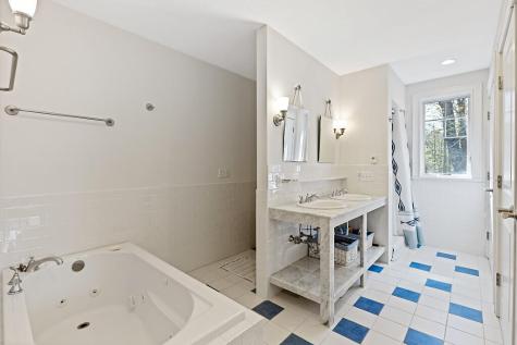 183 Mountain Road Falmouth ME 04105