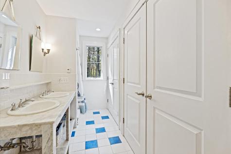 183 Mountain Road Falmouth ME 04105