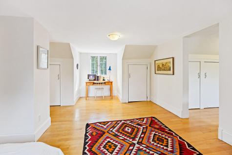 183 Mountain Road Falmouth ME 04105
