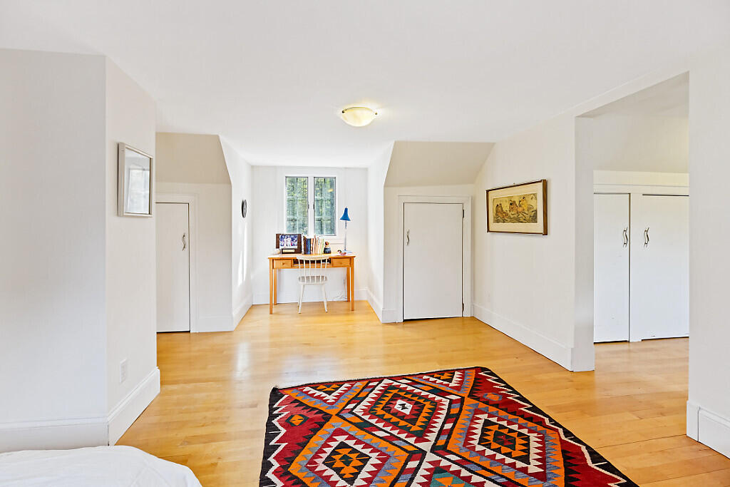 183 Mountain Road Falmouth ME 04105