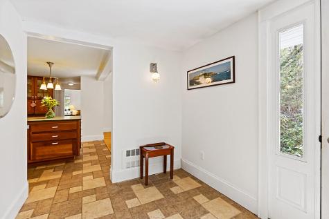183 Mountain Road Falmouth ME 04105