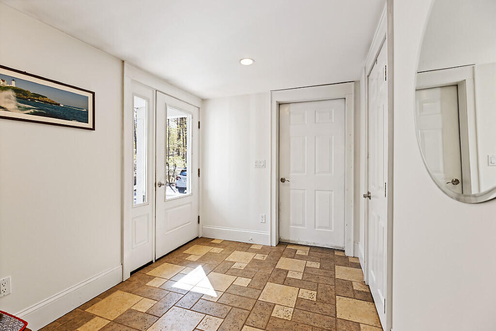 183 Mountain Road Falmouth ME 04105