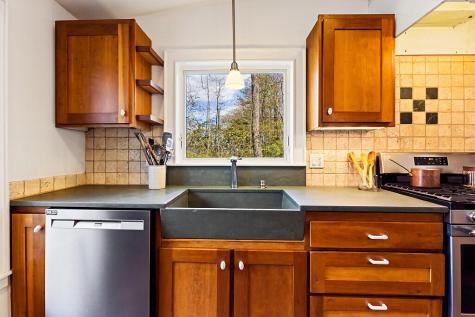 183 Mountain Road Falmouth ME 04105