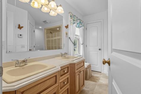 6 Midnight Way Gorham ME 04038