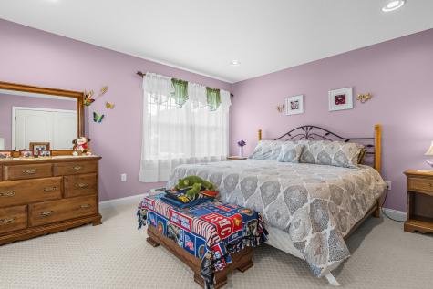 6 Midnight Way Gorham ME 04038