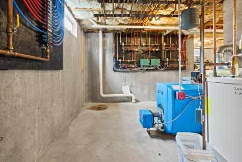 6 Midnight Way Gorham ME 04038