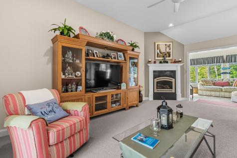 6 Midnight Way Gorham ME 04038