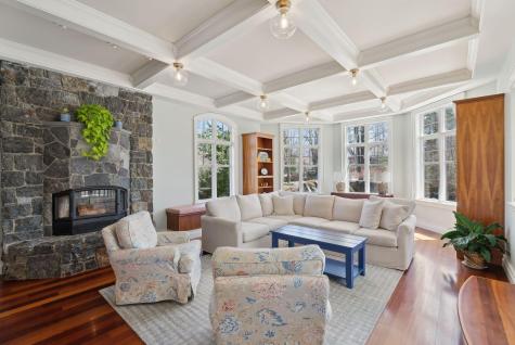 1 Cardinal Lane Cape Elizabeth ME 04107