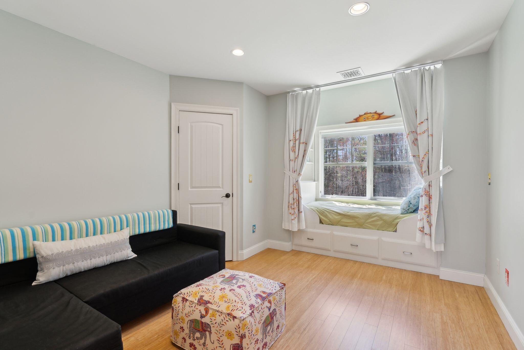 1 Cardinal Lane Cape Elizabeth ME 04107