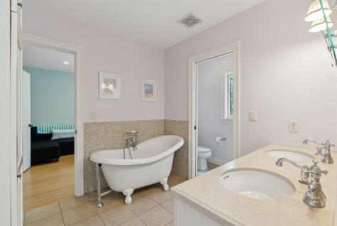 1 Cardinal Lane Cape Elizabeth ME 04107