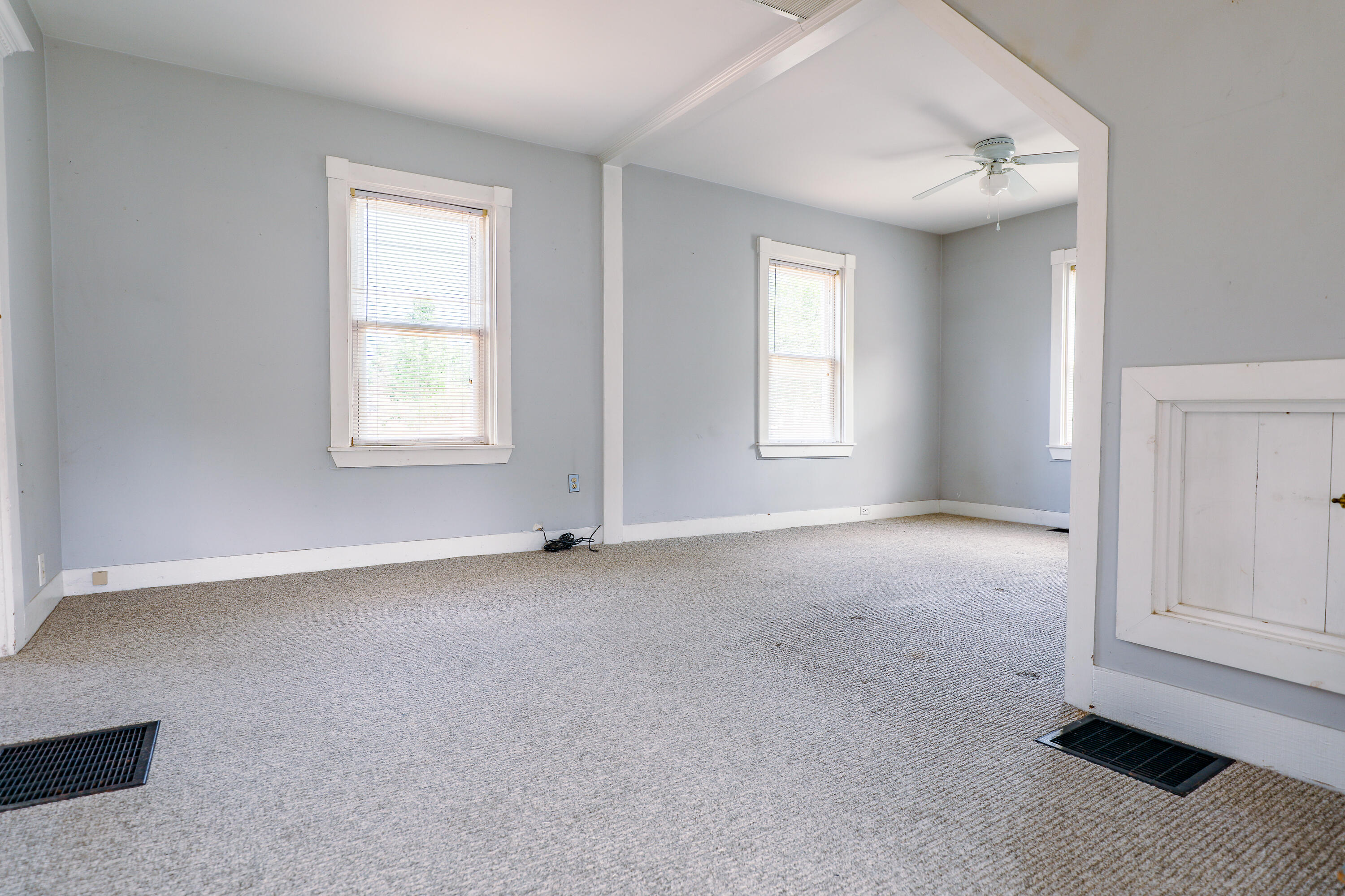 15 Clamshell Alley Lamoine ME 04605