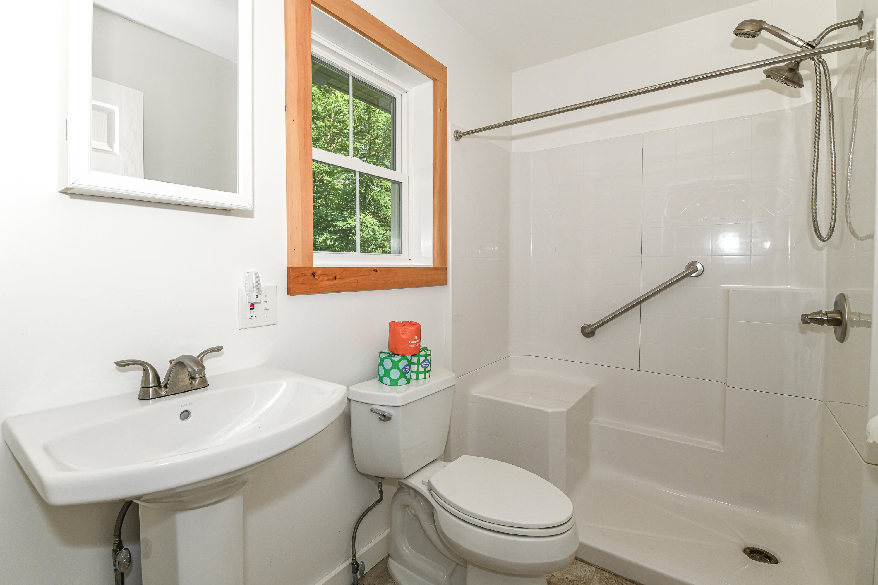 16 Dawes Hill Road Harrison ME 04040