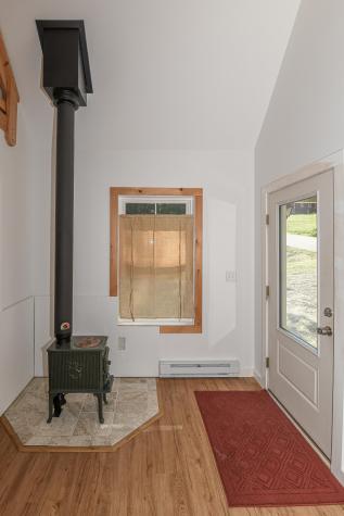 16 Dawes Hill Road Harrison ME 04040