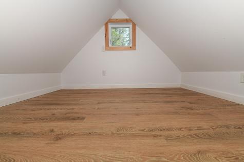 16 Dawes Hill Road Harrison ME 04040