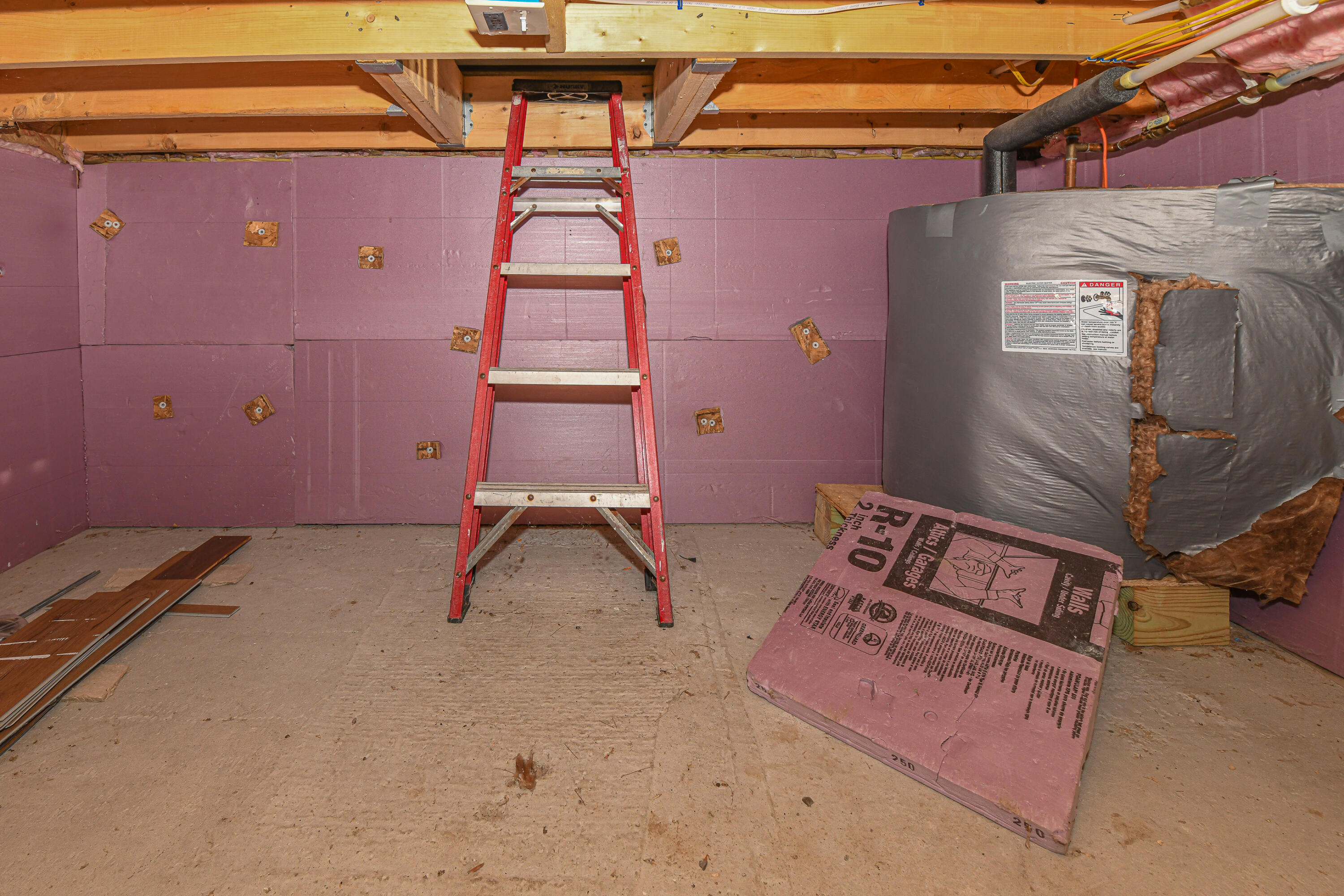 16 Dawes Hill Road Harrison ME 04040