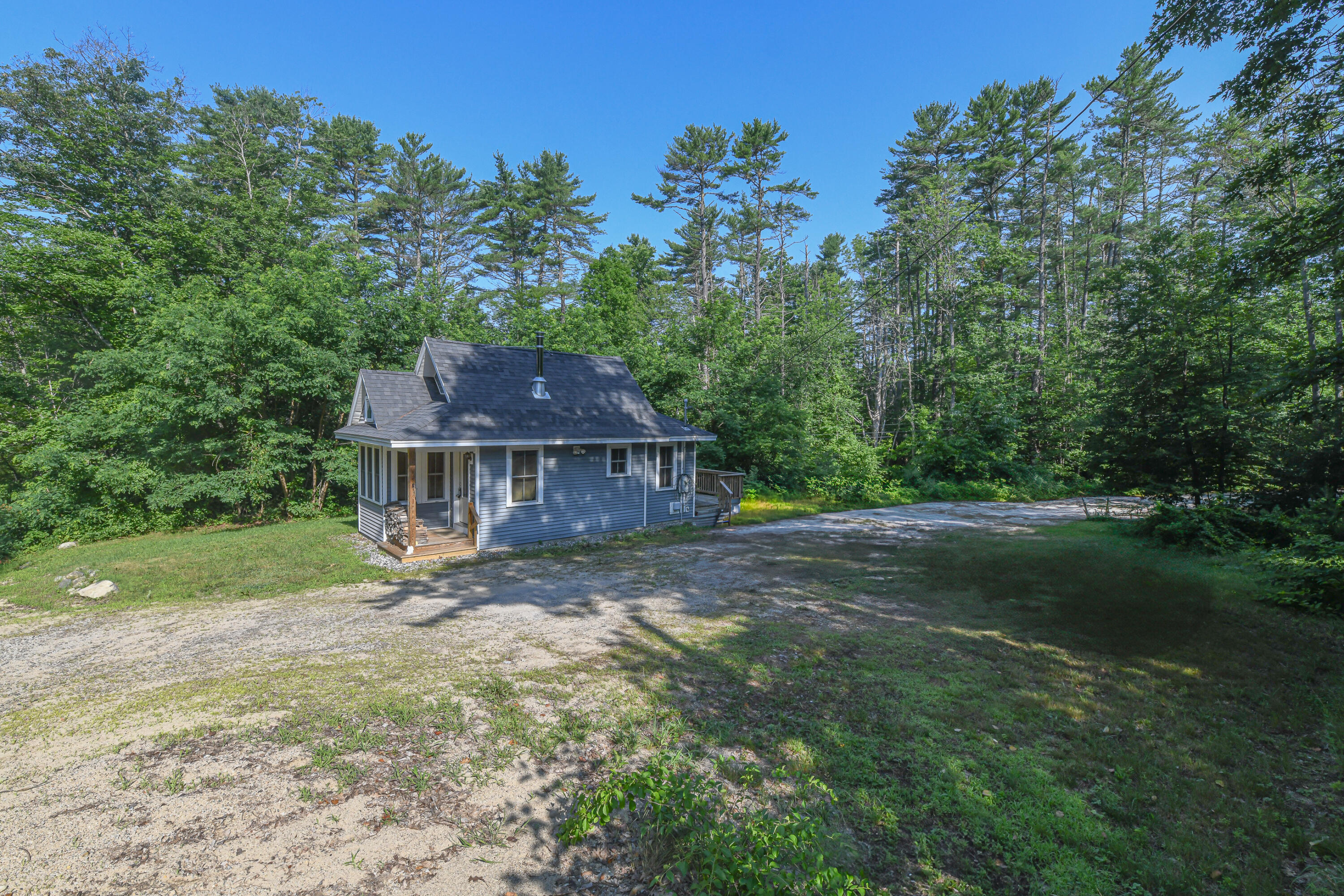 16 Dawes Hill Road Harrison ME 04040