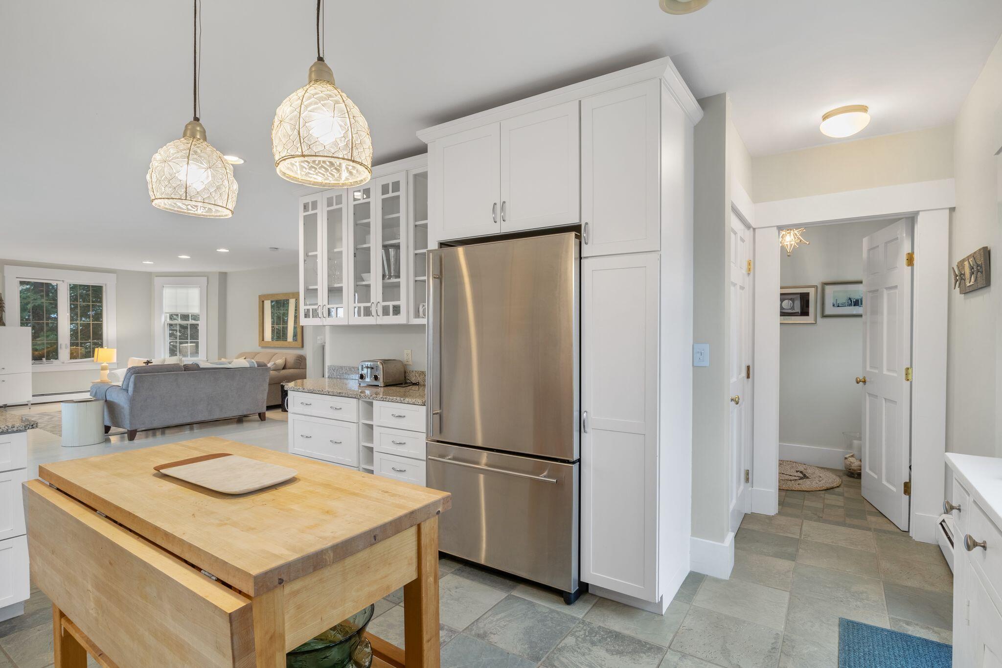 4 Oak Street Kennebunk ME 04043
