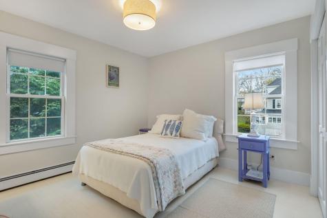 4 Oak Street Kennebunk ME 04043