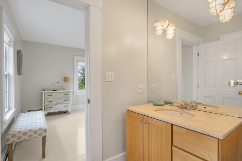 4 Oak Street Kennebunk ME 04043