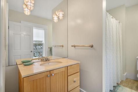 4 Oak Street Kennebunk ME 04043