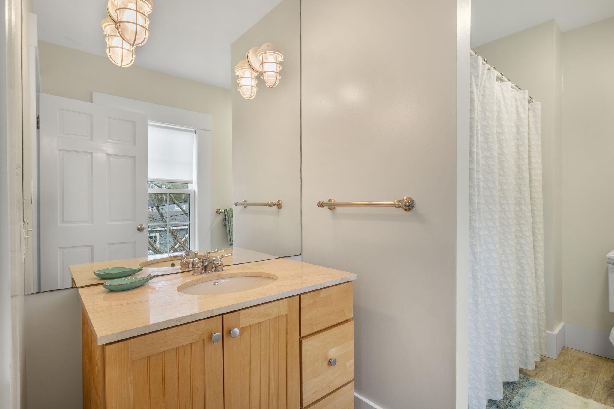 4 Oak Street Kennebunk ME 04043