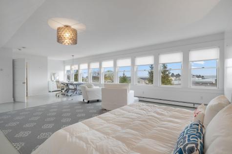 4 Oak Street Kennebunk ME 04043