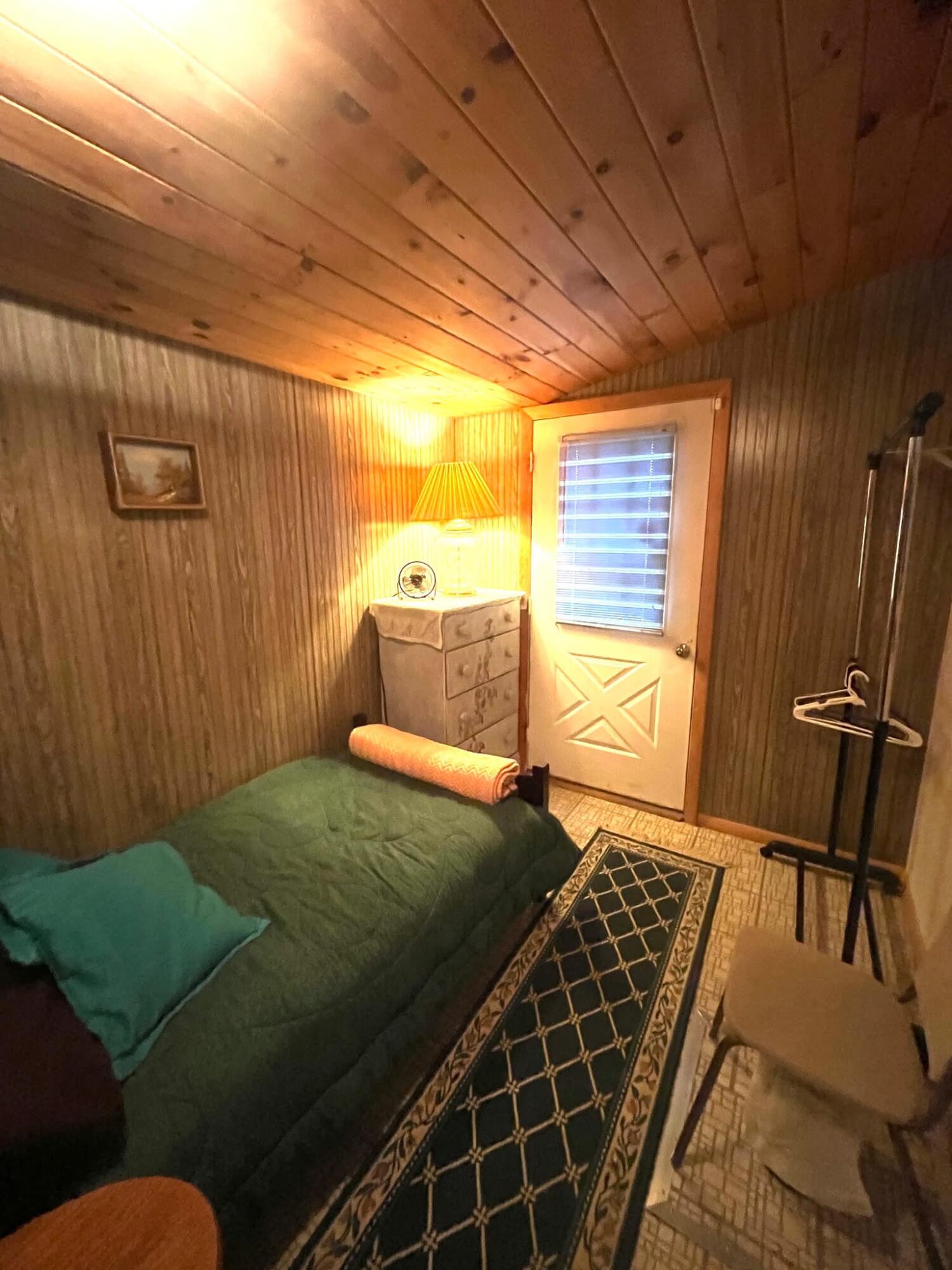 24 Hill Lane Beddington ME 04622