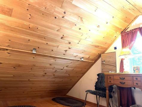 24 Hill Lane Beddington ME 04622