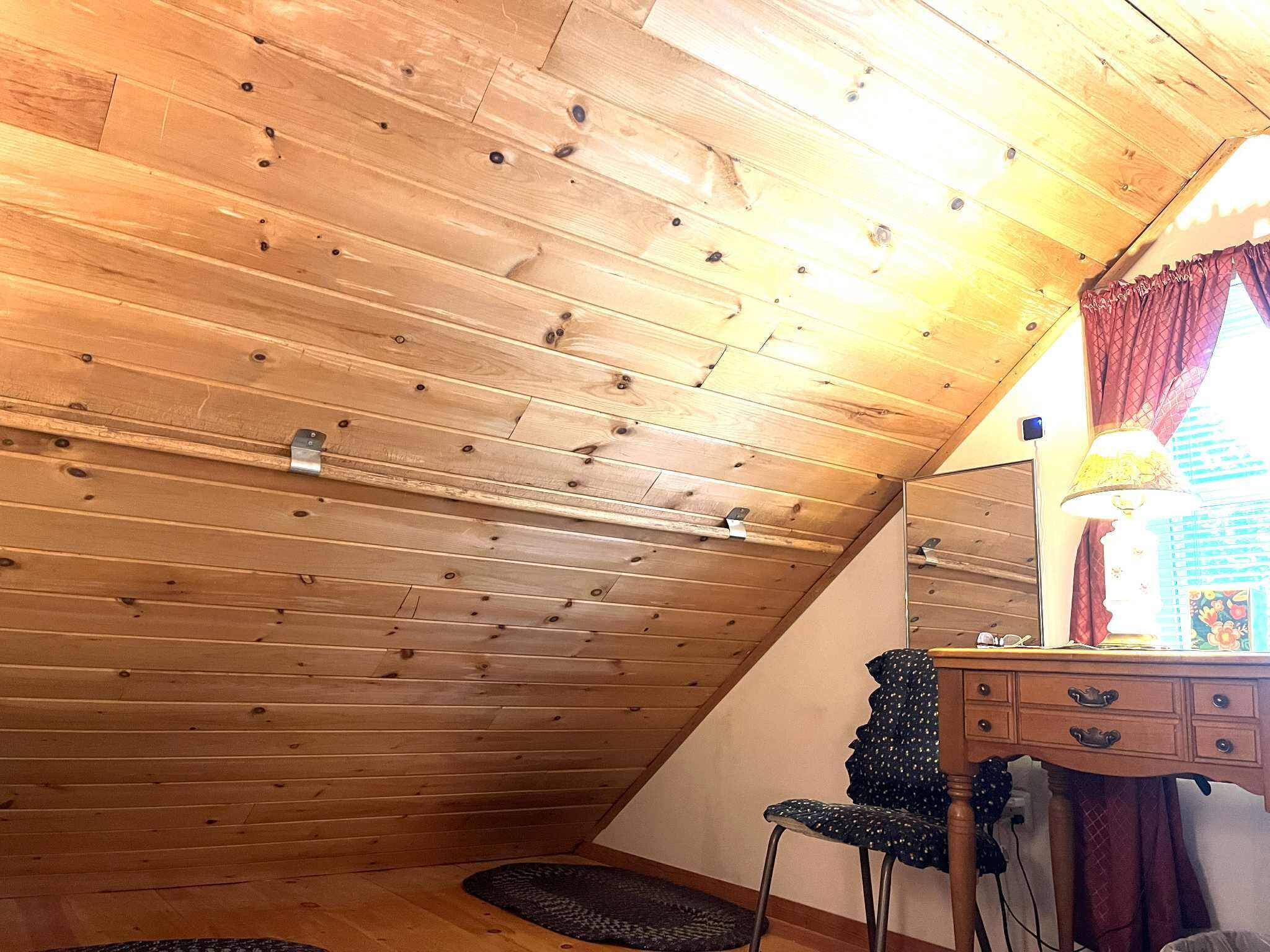 24 Hill Lane Beddington ME 04622