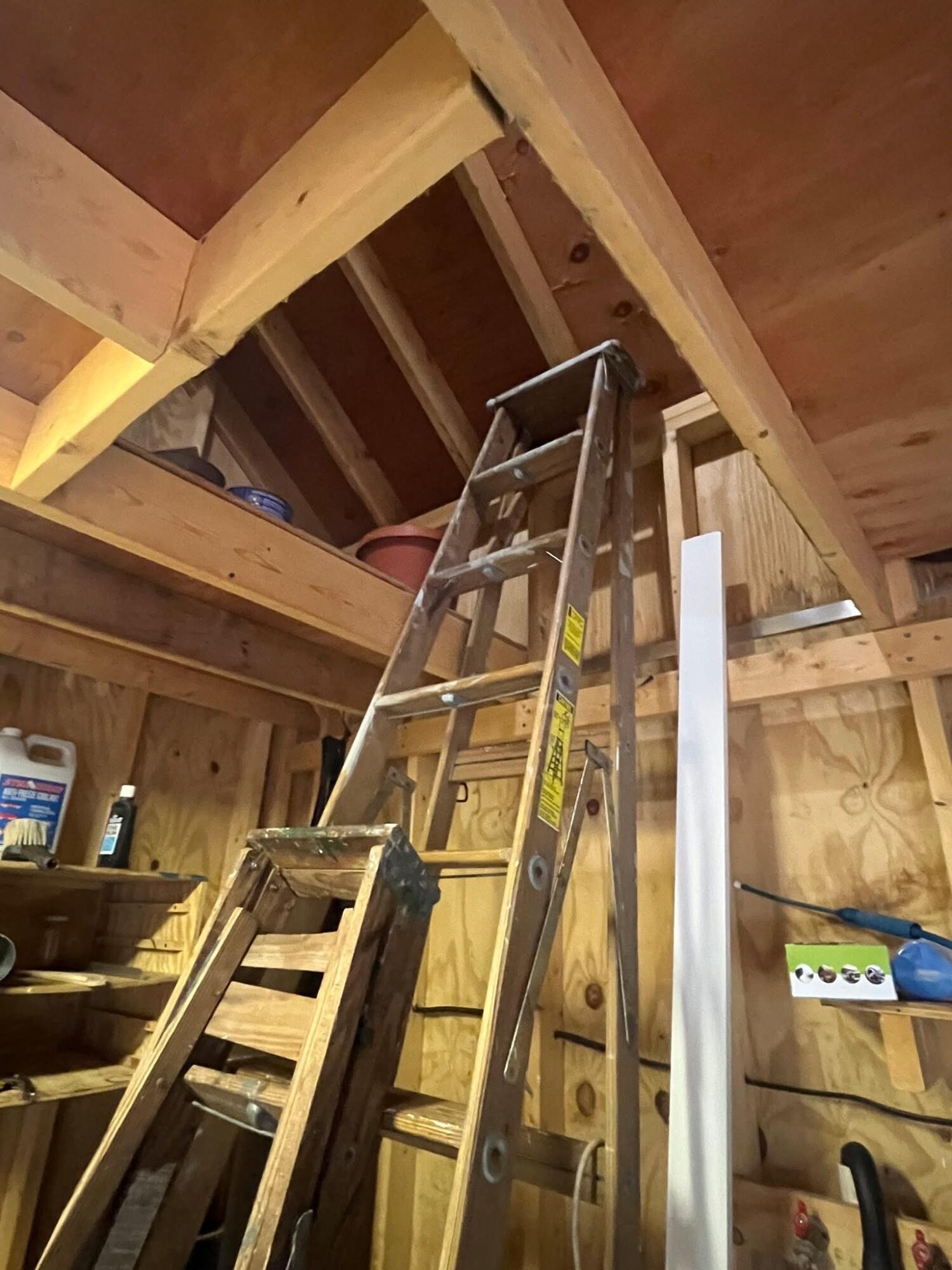 24 Hill Lane Beddington ME 04622