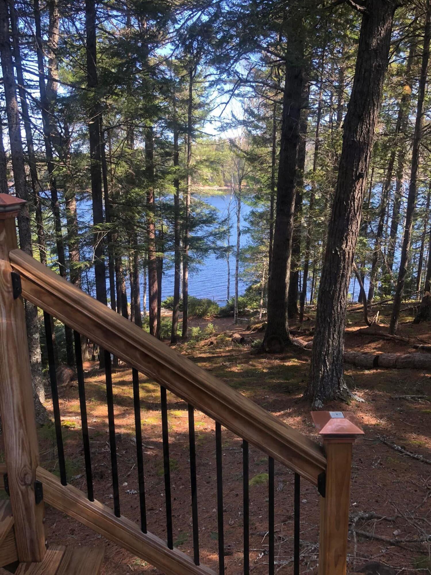 24 Hill Lane Beddington ME 04622