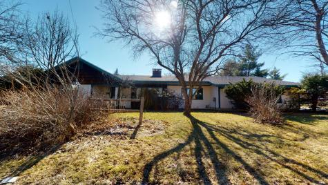 31 Robinson Gardens Lewiston ME 04240