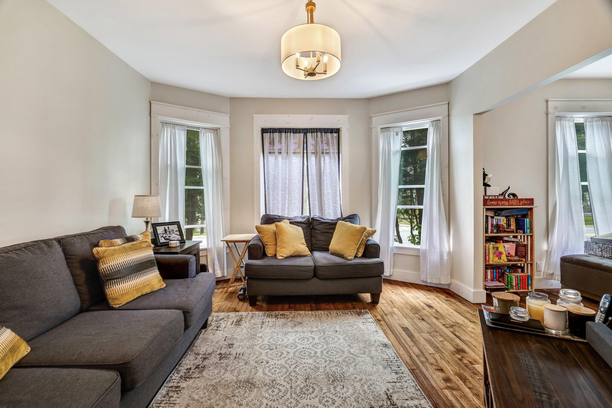 727 Hammond Street Bangor ME 04401