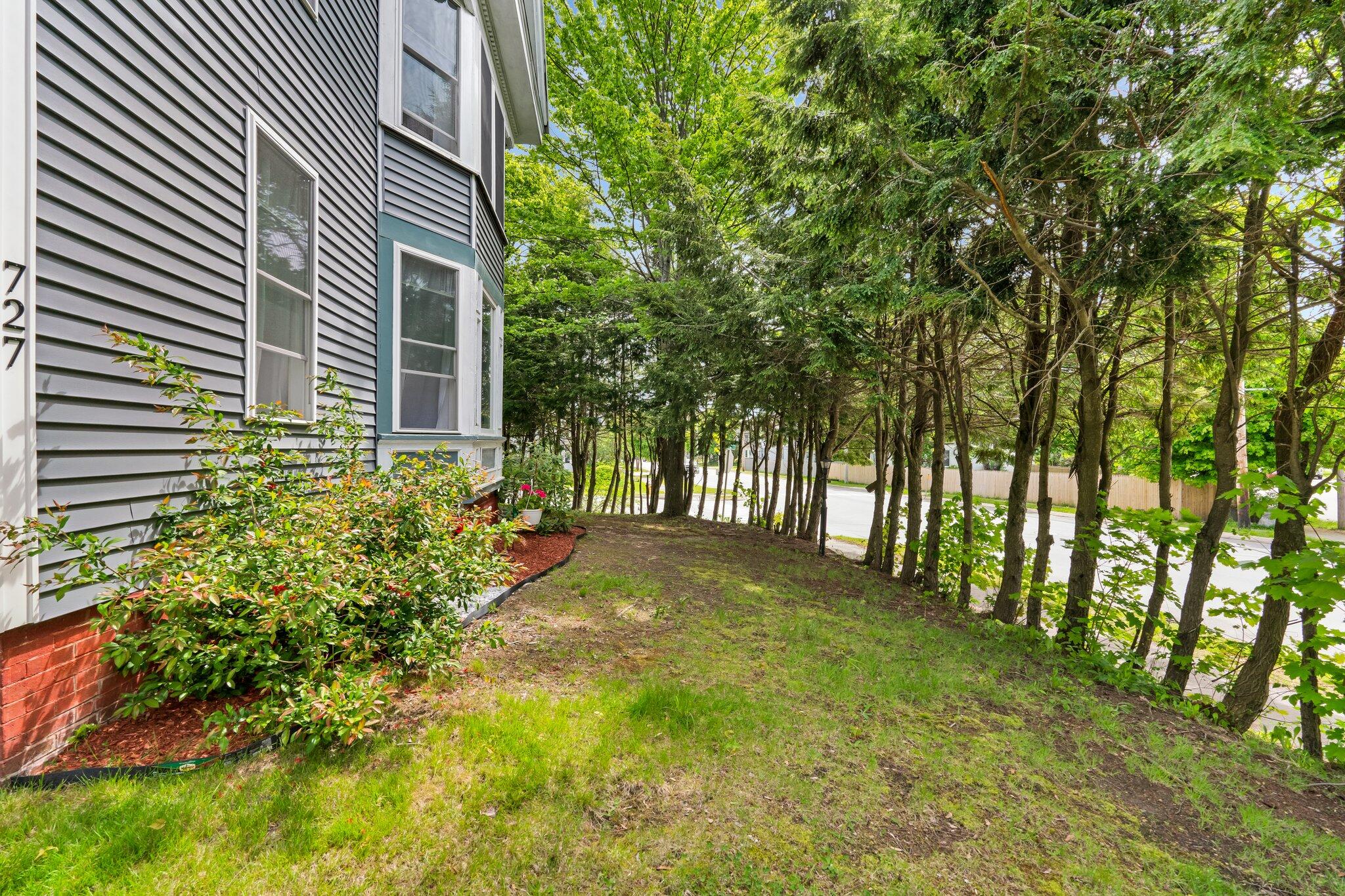 727 Hammond Street Bangor ME 04401