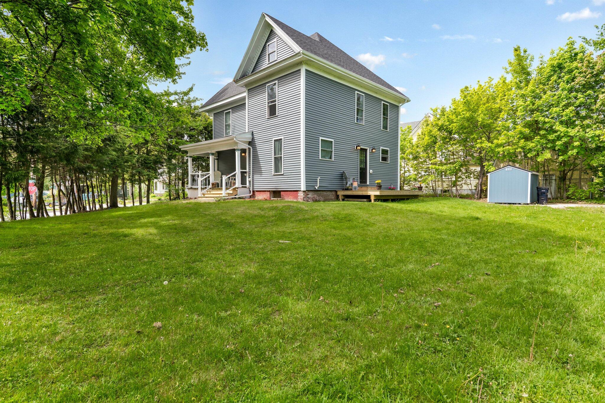 727 Hammond Street Bangor ME 04401