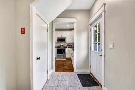 727 Hammond Street Bangor ME 04401