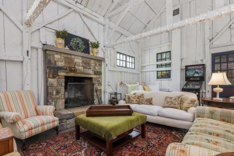 199 Middle Road Falmouth ME 04105