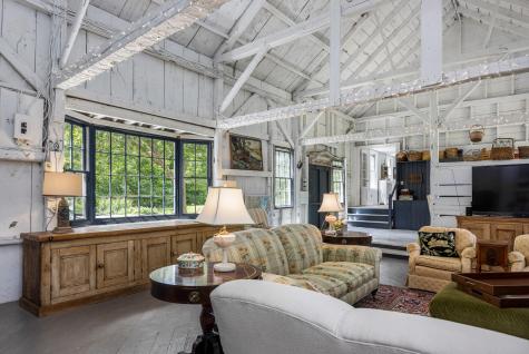199 Middle Road Falmouth ME 04105