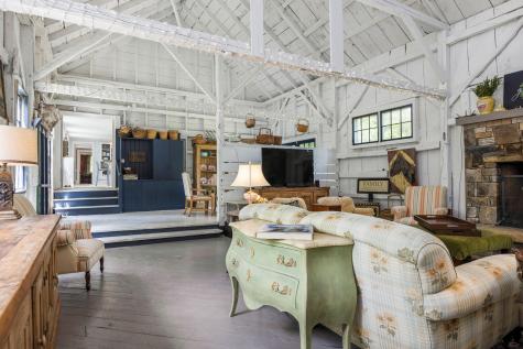 199 Middle Road Falmouth ME 04105
