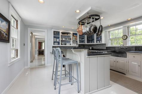 199 Middle Road Falmouth ME 04105