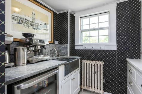 199 Middle Road Falmouth ME 04105