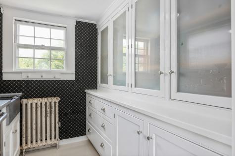199 Middle Road Falmouth ME 04105