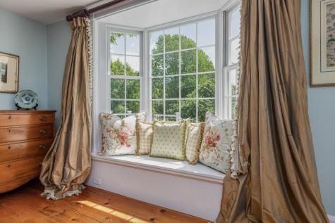 199 Middle Road Falmouth ME 04105