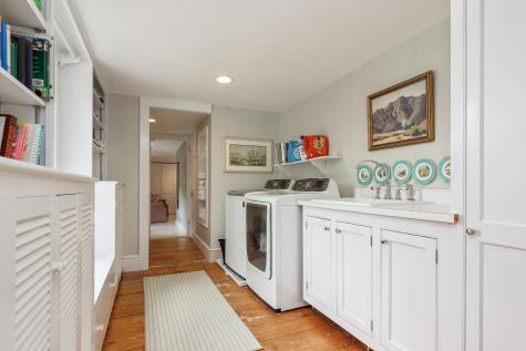 199 Middle Road Falmouth ME 04105